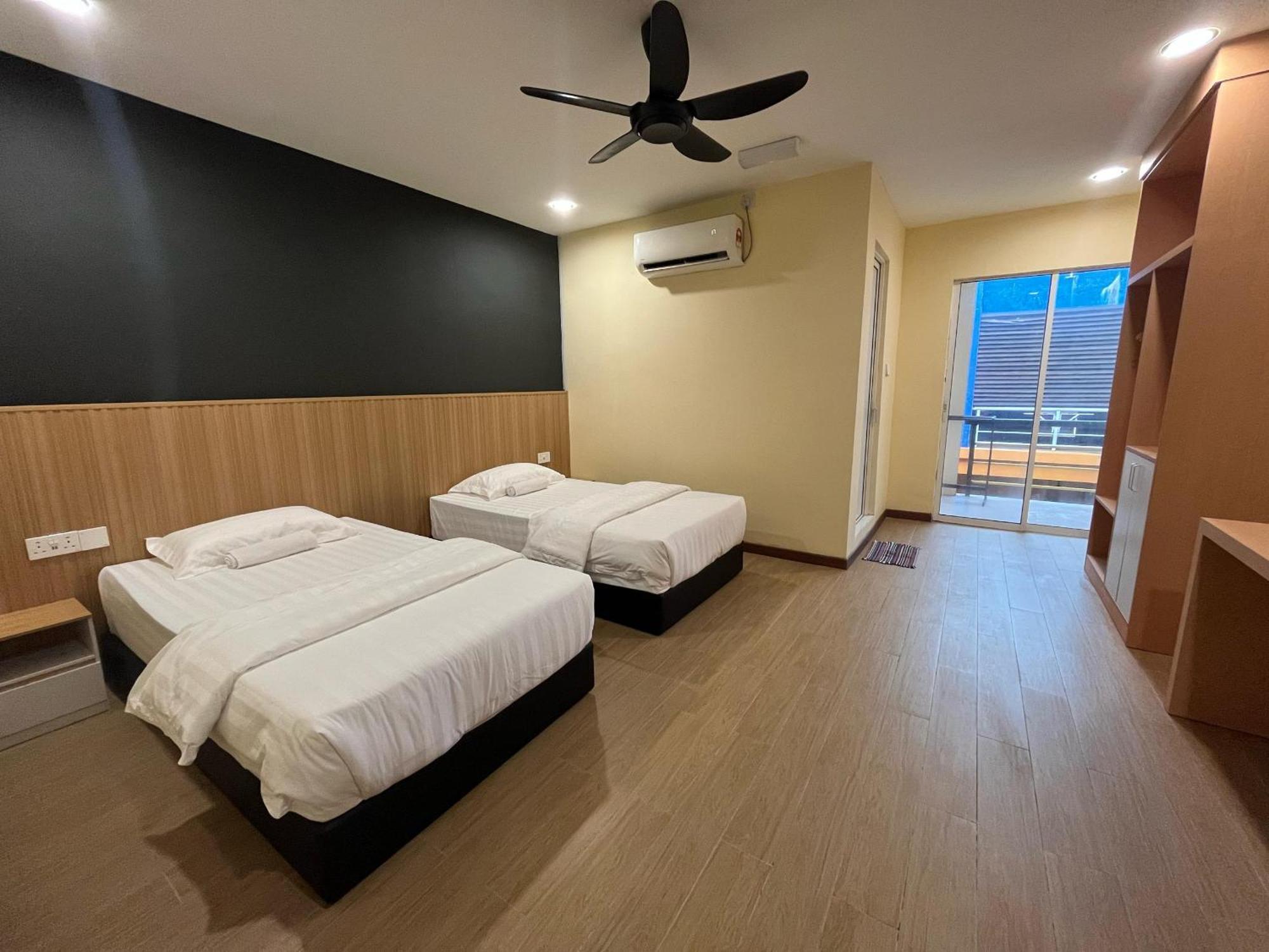 Halo Hotel Semporna Buitenkant foto