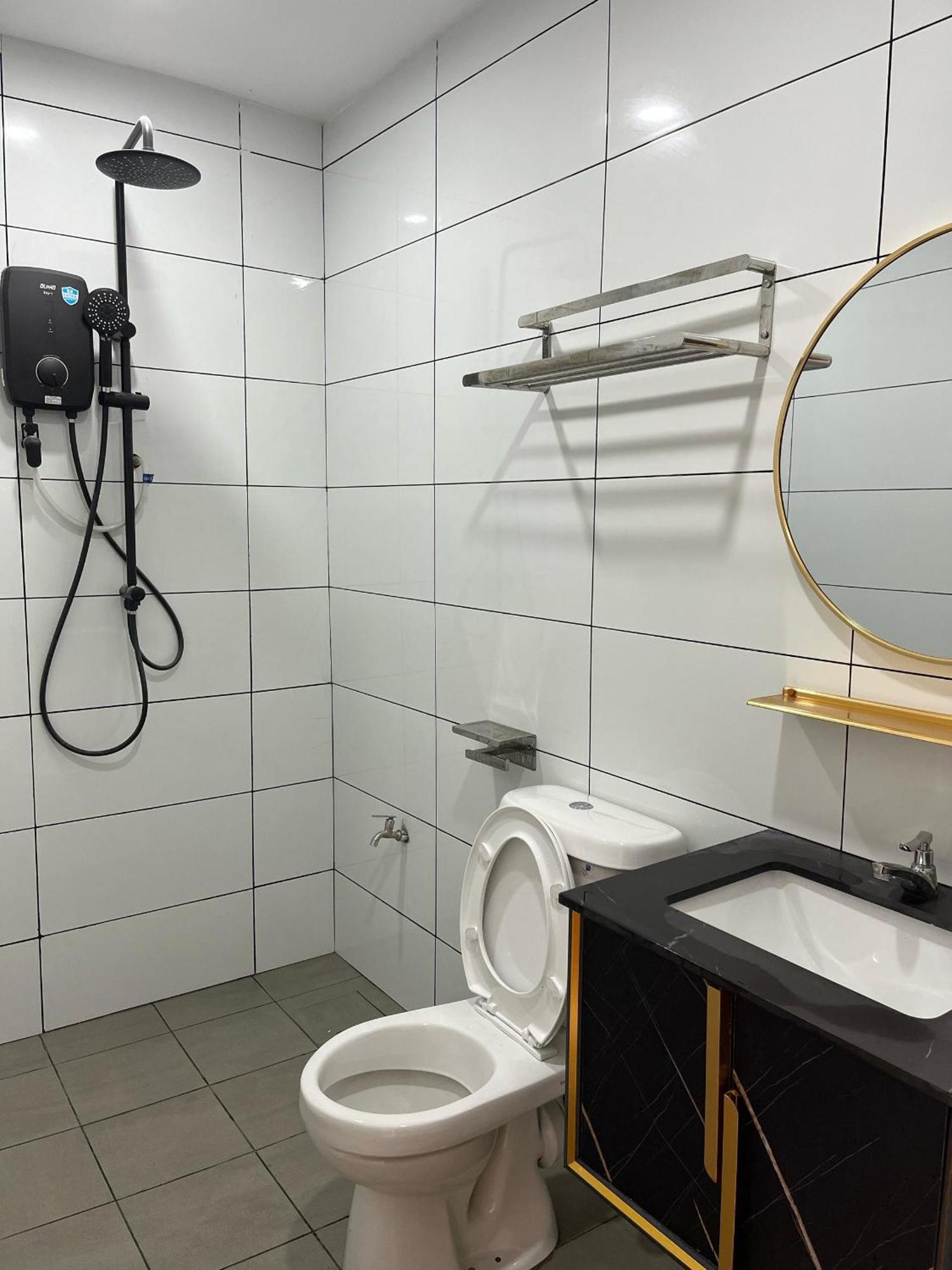 Halo Hotel Semporna Buitenkant foto