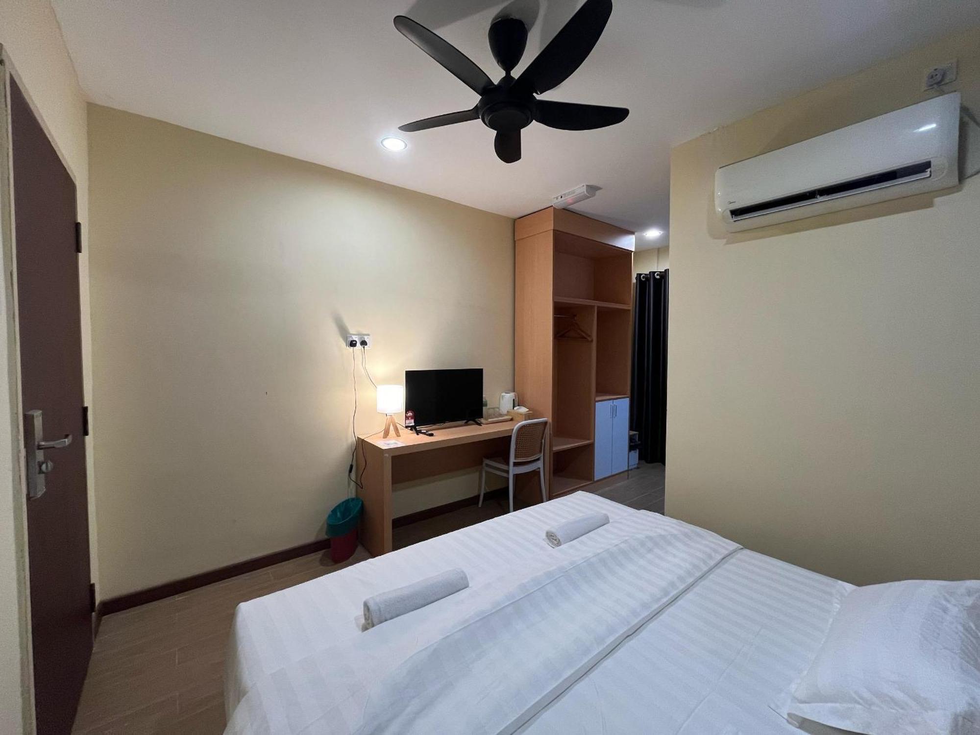 Halo Hotel Semporna Buitenkant foto