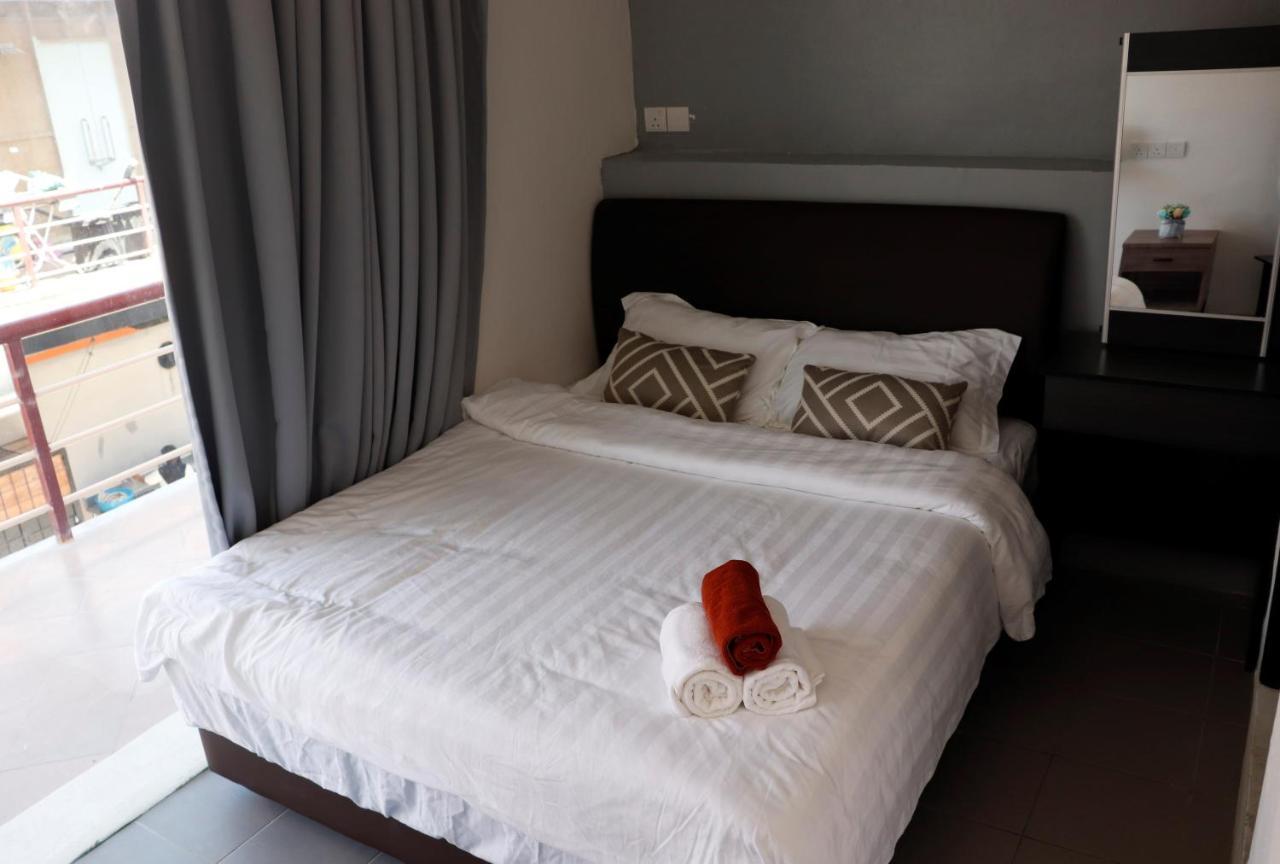 Halo Hotel Semporna Buitenkant foto