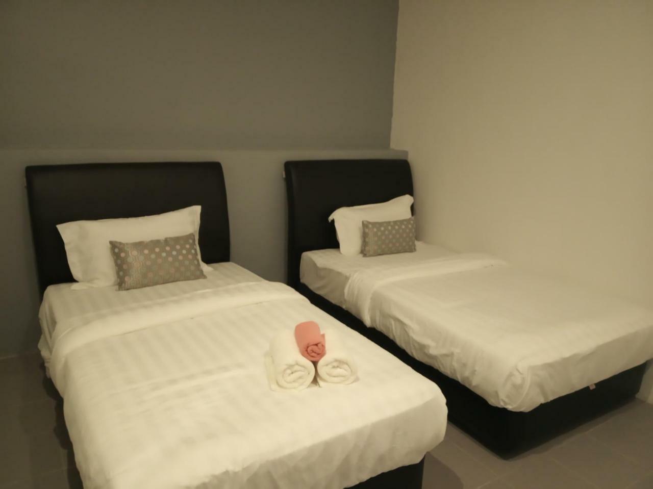 Halo Hotel Semporna Buitenkant foto